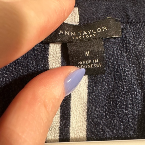 3/$10!!! Ann Taylor Wrap Front Blue and White Striped Blouse with Snap Closure - Picture 3 of 4